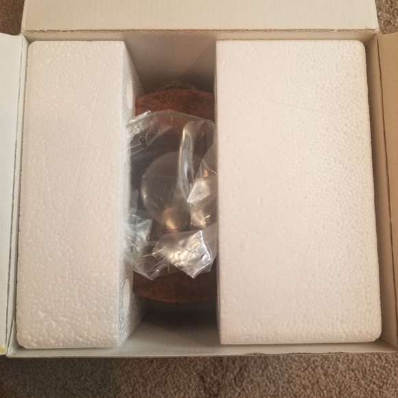 Avon Wellness Rock Waterfall Fountain - Picture 4 of 4